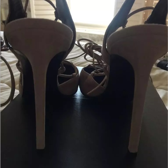 NIB SAINT LAURENT BEIGE SUEDE LACE UP PUMPS 38.5 - Picture 2 of 9